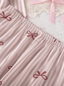 SHEIN 2件組青少年女孩優雅格紋緞面睡衣套裝 秋冬仙女亮片家族款 蝴蝶結印花長袖上衣與條紋長褲居家服 - 粉色 - 查看 5