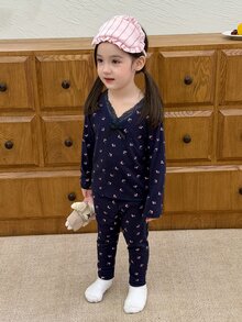 Dazy Kids Infant/Toddler (Girl) V-Neck Lace Long Sleeve All-Over Print Korean Style 2 Pieces Loungewear Set - Black - View 7