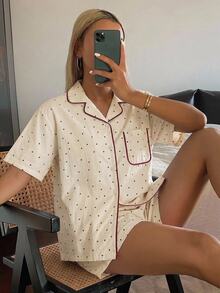 DAZY 女款夏季波點滿版印花 100% 純棉對比滾邊短袖短褲休閒居家睡衣套裝 - 白色 - 查看 5