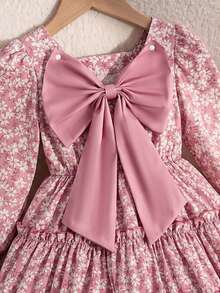SHEIN Vintaside Kids 女童 1 件粉色碎花洋裝，甜美小碎花，後領 V 領設計，可拆卸粉色大蝴蝶結，百搭 A 字裙，適合戶外秋季出遊、生日派對、秋季、聖誕假期 - 粉色 - 查看 6