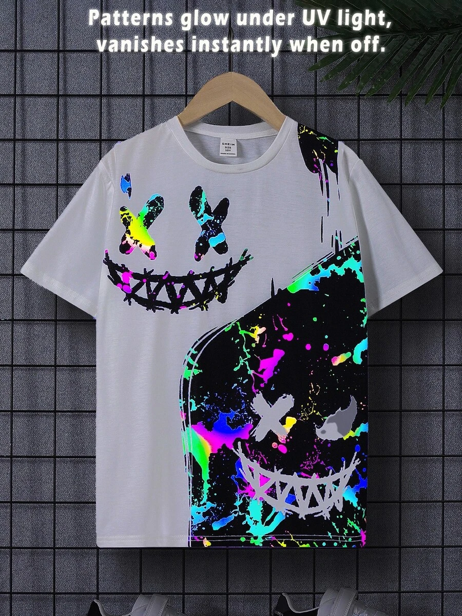 SHEIN Kdis Tween Boy Funny Expression Glow-In-The-Dark Pattern Loose Casual Crew Neck Short Sleeve T-Shirt, Suitable For Summer Daily Wear