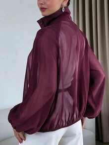 SHEIN LUNE جاكيت قميص كاجوال فضفاض بأكمام طويلة منفوخة وياقة واقفة وأزرار أمامية، شفاف مجعد، مقاس كبير، للخريف - عنابي اللون - مشاهدة 2