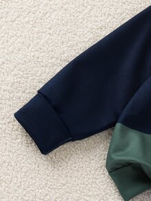 SHEIN 男童休閒對比條紋不對稱條紋印花 POLO 領長袖衛衣，學院風襯衫，可愛面料，適合秋季 - 綠色 - 查看 6