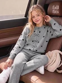 SHEIN طقم كنزة من قطعتين للفتيات المراهقات، كارديجان لطيف بتفاصيل قلب حلو وفيونكة، جاكيت بأكمام طويلة، مقترن ببنطال واسع الساق متعدد الاستخدامات، خريف/شتاء - رمادي - مشاهدة 1