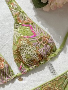 Bonvoyette Spring/Summer Floral 3D Sequin Textured Women's Swimsuit Set, Beach Party Vacation Bikini, Green Jamaican Boho Tropical - Green - View 3