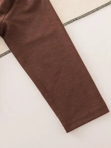 SHEIN Young Girls 2pcs Set Knit Collared Long Sleeve Loose Striped T-Shirt Set With Embroidered & Patch, Casual Fall Winter, Brown Top - Brown - View 7