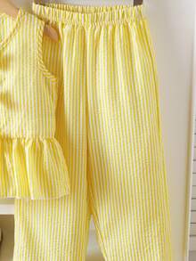 SHEIN Young Girl Striped Seersucker Tank Top & Pants 2pcs Set Yellow Bow Front Ruffle Peplum Hem Sleeveless Vest Wide Leg Trousers Outfit - Yellow - View 8
