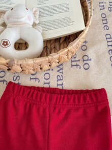 SHEIN 2件組幼兒女嬰上衣與喇叭褲套裝，白色紅櫻桃印花針織長袖小立領荷葉邊蝴蝶結套頭衫，秋冬派對穿搭 - 紅色 - 查看 4