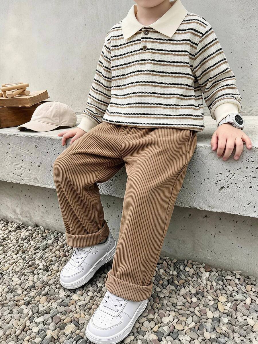 小男孩 Polo 衫長褲套裝,對比領口、羅紋彈性腰頭,春夏秋冬休閒穿搭,適合上學、生日、度假、日常穿著,冬季白色 - 卡其色 - 查看 1