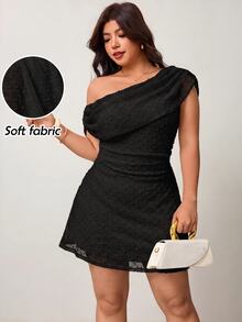 Enliva Plus Size Spring/Summer New Elegant Asymmetrical Cold Shoulder Short Sleeve Ruched Knit Dress, Casual Versatile Party Dress, One Shoulder Dress, Black Dress, Short A-Line Dress - Black - View 10