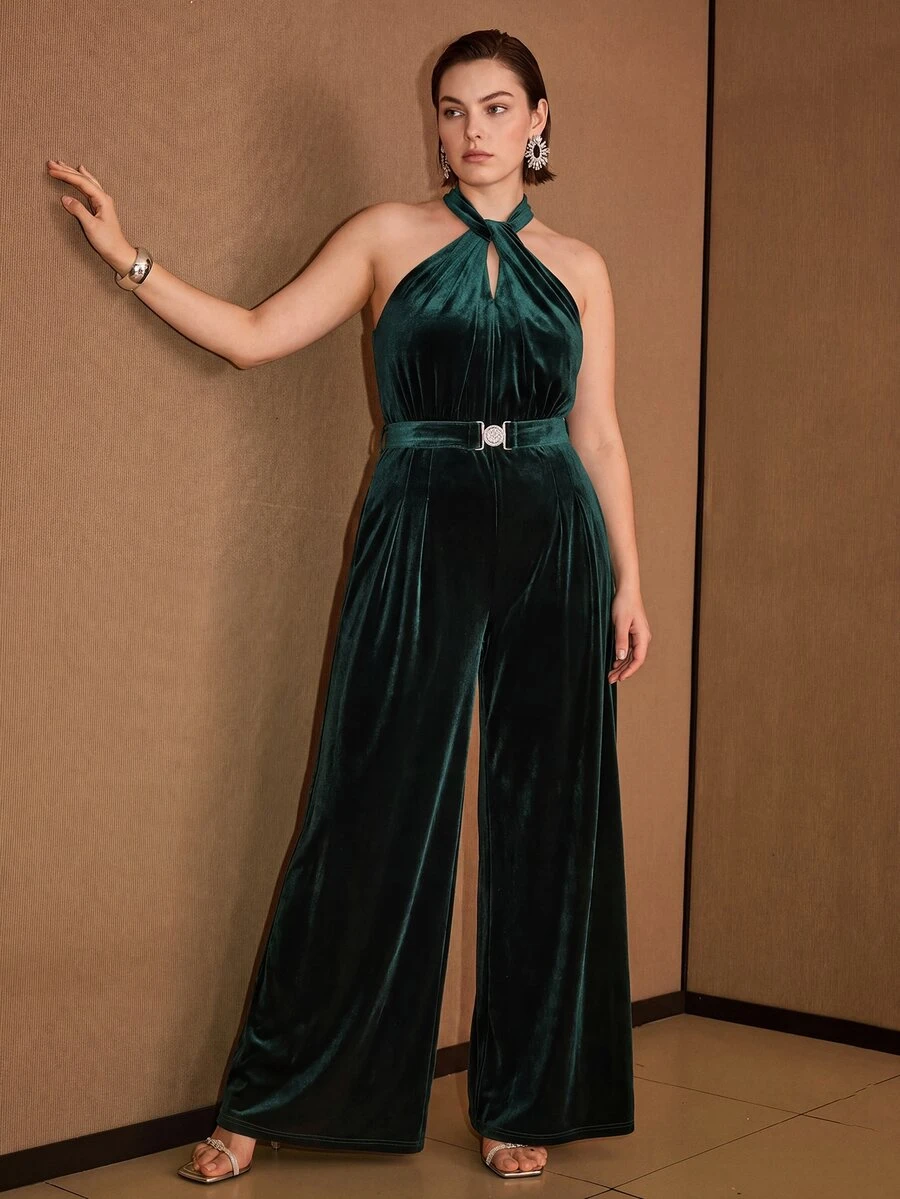 MOTF PREMIUM PLUS SIZE WOMEN ELEGANT AUTUMN/WINTER PARTY VELVET HALTER NECK WIDE LEG JUMPSUIT - Dark Green - View 2