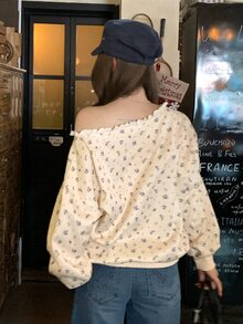 DAZY Loose Fit Thermal Lined Asymmetric Graphic Letter Print Women's Sweatshirt - Beige - View 3