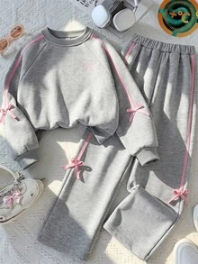 SHEIN ملابس خريفية من الصوف الناعم للفتيات المراهقات 2 قطعة/مجموعة، طقم بلوزة رياضية بياقة مستديرة، أخضر ووردي، خريف، لطيف، ملابس المدرسة والعطلات - رمادي - مشاهدة 1