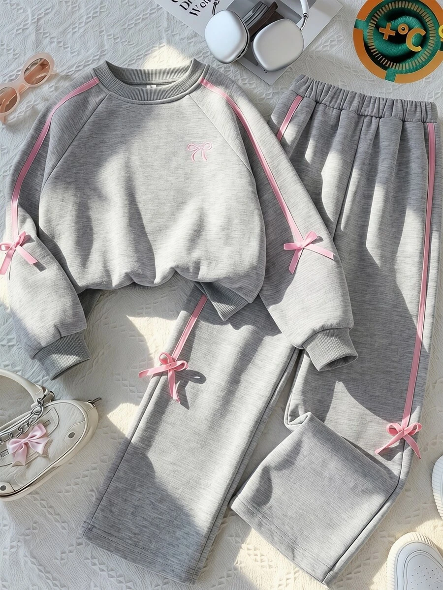 SHEIN ملابس خريفية من الصوف الناعم للفتيات المراهقات 2 قطعة/مجموعة، طقم بلوزة رياضية بياقة مستديرة، أخضر ووردي، خريف، لطيف، ملابس المدرسة والعطلات - رمادي - مشاهدة 1