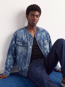 VOXRYNE Men's Button Front Long Sleeve Pocket Simple Casual Denim Jacket - Blue - View 8