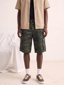 VOXRYNE Men's Street Style Casual Multi-Pocket Cargo Camouflage Denim Shorts - Army Green - View 5