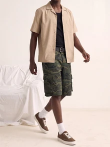 VOXRYNE Men's Street Style Casual Multi-Pocket Cargo Camouflage Denim Shorts - Army Green - View 8