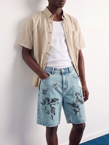 VOXRYNE Men's Streetwear Gothic Style Angel Print Washed Denim Shorts - Medium Wash - View 2