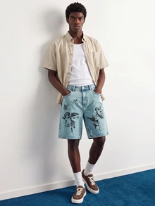 VOXRYNE Men's Streetwear Gothic Style Angel Print Washed Denim Shorts - Medium Wash - View 6