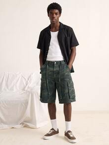 VOXRYNE Men's Streetwear Casual Multi-Pocket Patchwork Cargo Waist Rope Camouflage Denim Shorts - Army Green - View 3