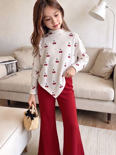 SHEIN 2 Paquetes Conjunto de Otoño con Forro Polar para Niñas Preadolescentes, Top de Punto con Cuello Falso Estampado de Cereza & Pantalones Acampanados, Conjuntos de Otoño para Niñas