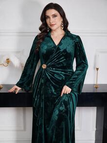 Modelyn Plus Size Women's V-Neck Metal Decor Casual Party Dress - Dark Green - View 11