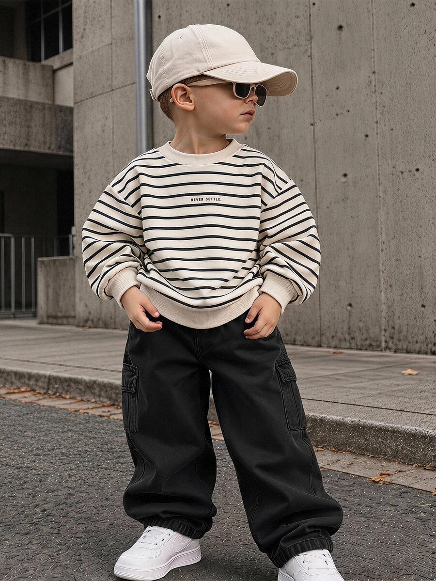 2pcs Young Boy Crew Neck Sweatshirt & Cargo Pants Set, Long Sleeve Top With Chest Pocket Graphic Design, Casual Comfortable Outfit For Holiday Party, - Black - View 1