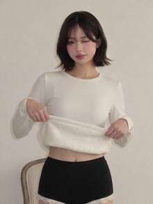 FRIFUL 女款純色舒適極簡長袖T恤 - 白色 - 查看 1