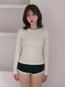 FRIFUL 女款純色舒適極簡長袖T恤 - 白色 - 查看 7
