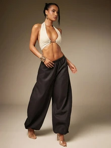 Hauture Women's Sexy Basic Casual Front Metal Closure Detail Going Out Halter Top - Apricot - View 3