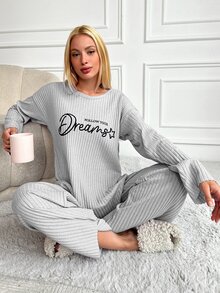 SHEIN طقم نسائي قطني مقاس طويل 2 قطعة محبوك مضلع رمادي مع شعار بأحرف بلون متباين وياقة دائرية وأكمام طويلة - رمادي - مشاهدة 1