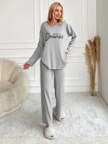 SHEIN طقم نسائي قطني مقاس طويل 2 قطعة محبوك مضلع رمادي مع شعار بأحرف بلون متباين وياقة دائرية وأكمام طويلة - رمادي - مشاهدة 5