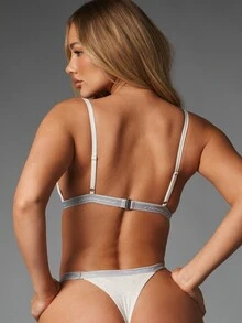 MISSGUIDED Triangel-bralette underkläder med logomärkt elastiskt band i ljusgrå melange - Grå - Visa 5