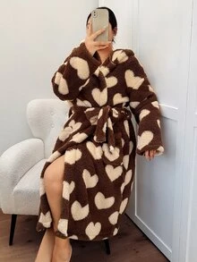 Napfluff CURVE Napfluff CURVE Bata de felpa con capucha de manga larga y estampado de corazones, talla grande, adecuada para uso en el hogar y al aire libre - Marrón - Ver 6