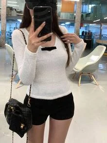 DAZY Women's Bow Decor V-Neck Long Sleeve T-Shirt Fall - White - View 3