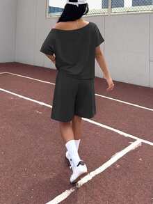 SHEIN EZwear 夏季休閒女款 2 件套套裝，運動針織運動衫與短褲套組，適合各種場合，舒適度假休閒穿搭，適合豐滿女性，黑色 - 黑色 - 查看 2
