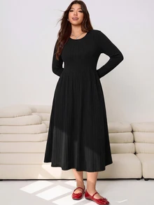 Solflare Plus Size Women's Solid Color Round Neck Long Sleeve Pocket Casual Dress - Black - View 6