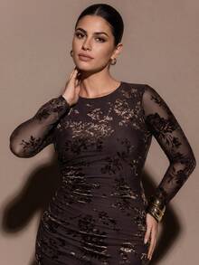 SHEIN BAE CURVE Plus Size Women's Autumn/Winter Brown Floral Velvet Jacquard Ruched Slim-Fit Long-Sleeve Dress Elegant Sexy Casual Luxury Formal Festival Party - Brown - View 5