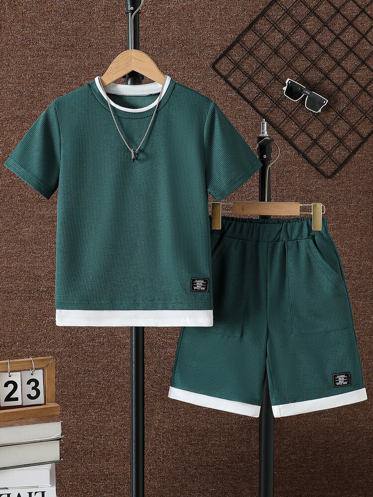 SHEIN Tween Boy Letter Print Short Sleeve T-Shirt And Shorts Casual 2-Piece Set - Dark Green - View 2