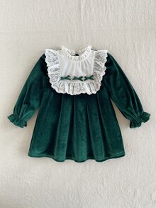 SHEIN 1pc Toddler Girl Velvet Dress Elegant Sweet Dark Green Eyelet Lace Ruffle Bows Long Sleeves Frill Neck Dinner Party Winter Christmas Party Dress Plush - Dark Green - View 6