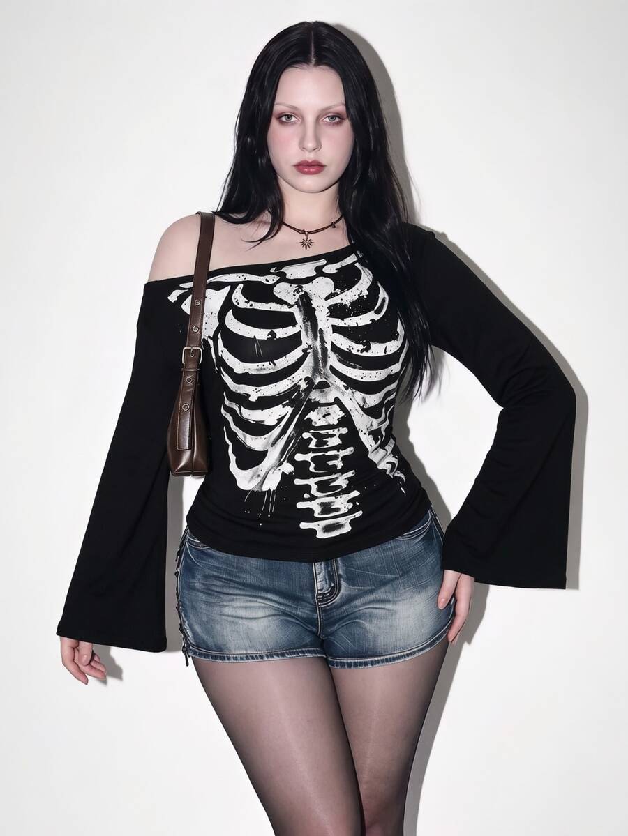 SHEIN ICON Halloween Skull Plus Size Autumn Print Asymmetrical Collar Bell Sleeve T-Shirt, Black Top - Multicolor - View 1