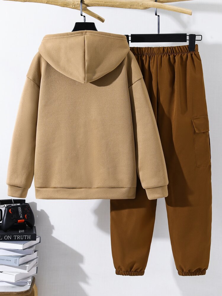 SHEIN Bộ quần áo trẻ em nam tween phong cách thể thao thường ngày gồm áo khoác hoodie họa tiết nhân vật và quần dài đen, phù hợp cho mùa thu/đông, đi học, họp mặt gia đình, du lịch, tiệc tùng, trang phục mùa thu, trang phục mùa đông, set đồ bé trai - Nhiều màu - Xem 4