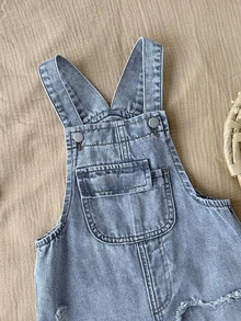 SHEIN Girls' Loose Blue Denim Young Girl Overalls With Frayed Hem And Heart Detail Cowgirl Winter Clothes - Blue - View 6