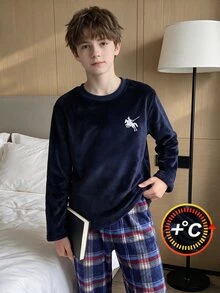 青少年男孩 2 件組睡衣套裝，極簡白色小馬胸前印花與海軍藍格紋法蘭絨，圓領寬鬆長袖上衣與格紋印花長褲，柔軟毛絨面料，保暖親膚舒適休閒居家服，適合秋冬 - 藏蓝色 - 查看 3