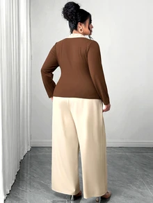 Elenzga Plus Size Brown & White Colorblock Commuter 2 Pieces Set, Contrast Polo Collar Half-Open V-Neck Fitted Long Sleeve T-Shirt Paired With Beige High-Waist Draped Wide Leg Pants, Minimalist Sophisticated Style, Suitable For Spring/Autumn Work, Afternoon Tea, Short Trips, Flattering For Plus Size Figures, Complete Outfit - Brown - View 2