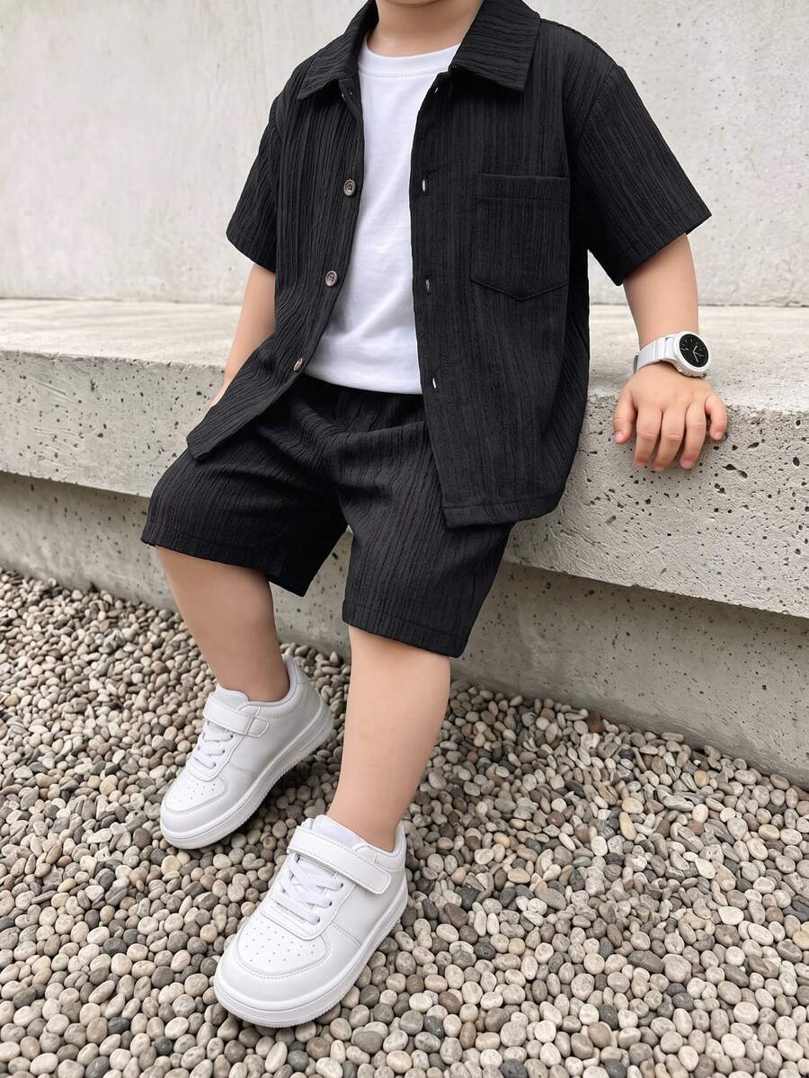 SHEIN 2件組小男孩夏季休閒校園風短袖襯衫短褲套裝，舒適優雅復古童裝套裝，白色生日穿搭