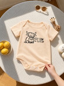 SHEIN Infant Boy Holy Cow I'm Cute Print Romper, Round Neck Short Sleeve Bodysuit, Beige Summer Baby Clothing - Yellow - View 3