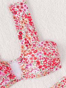 SHEIN Swim Springbreak Women's Summer New Random Ditsy Floral V-Neck Spaghetti Strap Sweet Floral Pattern Bikini Set - Multicolor - View 7