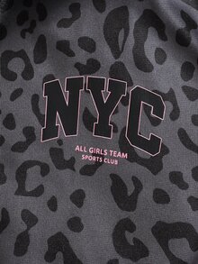 SHEIN 2件組女孩秋冬返校套裝 7-13歲 黑色/灰色豹紋休閒街頭風 NYC印花立領蝙蝠袖長袖拉鍊運動衫上衣搭配鬆緊腰寬鬆長褲，舒適柔軟簡約，適合春夏秋冬外出穿著，可作為禮物 - 黑色 - 查看 4