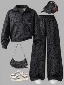 SHEIN 2件組女孩秋冬返校套裝 7-13歲 黑色/灰色豹紋休閒街頭風 NYC印花立領蝙蝠袖長袖拉鍊運動衫上衣搭配鬆緊腰寬鬆長褲，舒適柔軟簡約，適合春夏秋冬外出穿著，可作為禮物 - 黑色 - 查看 1